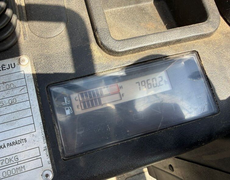 TOYOTA  02-8FDF30